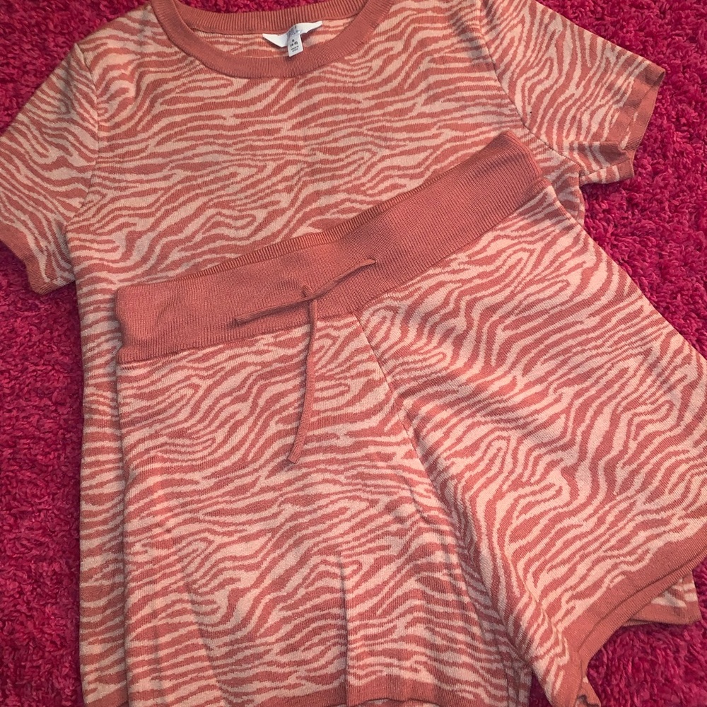 Lounge Set